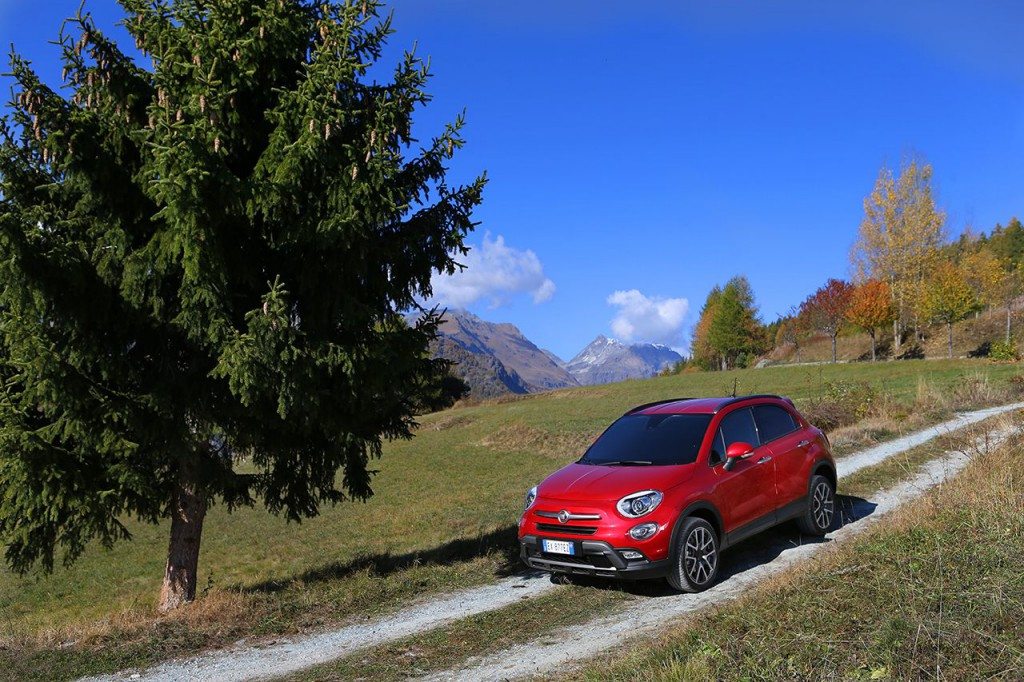 141110_Fiat_24_Fiat-500X-Cross