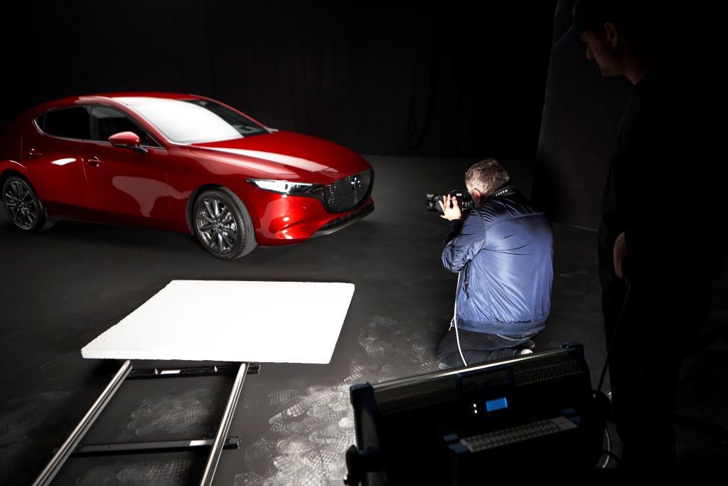 Mazda 3, partenza diffusione e vendite