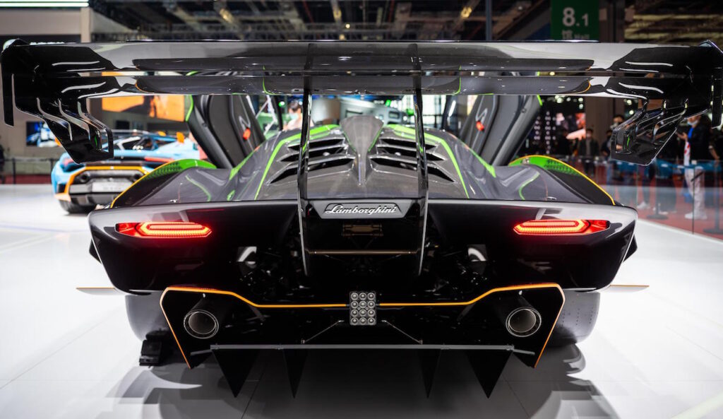 L’ Essenza SCV12 è nata con l’obiettivo di regalare l’esperienza di guida in pista più pura che Lamborghini è in grado di offrire